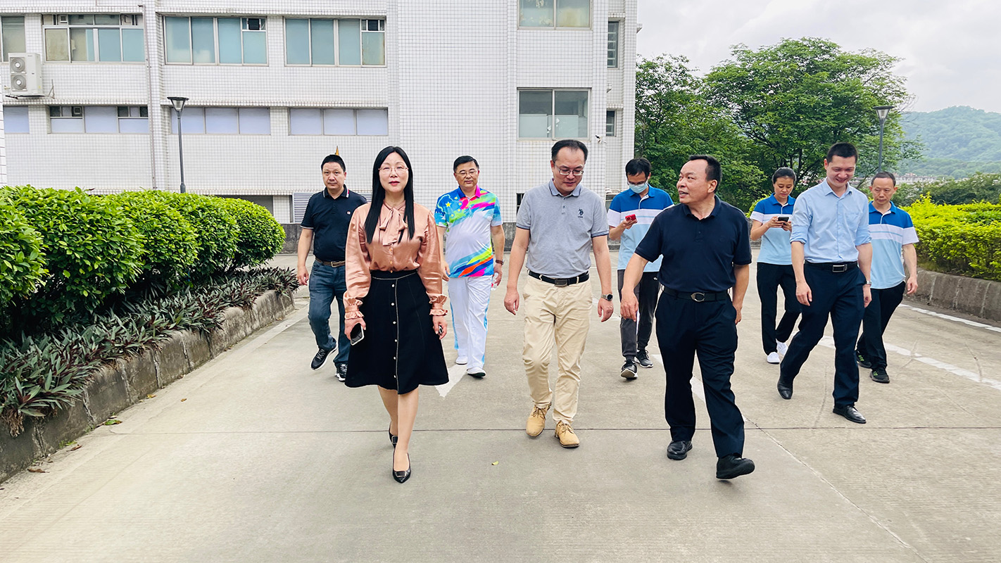 广州市总工会辅导深刻总厂发展“五一”节前安全出产监督查抄工作